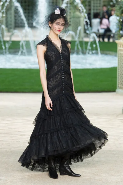 Look 44